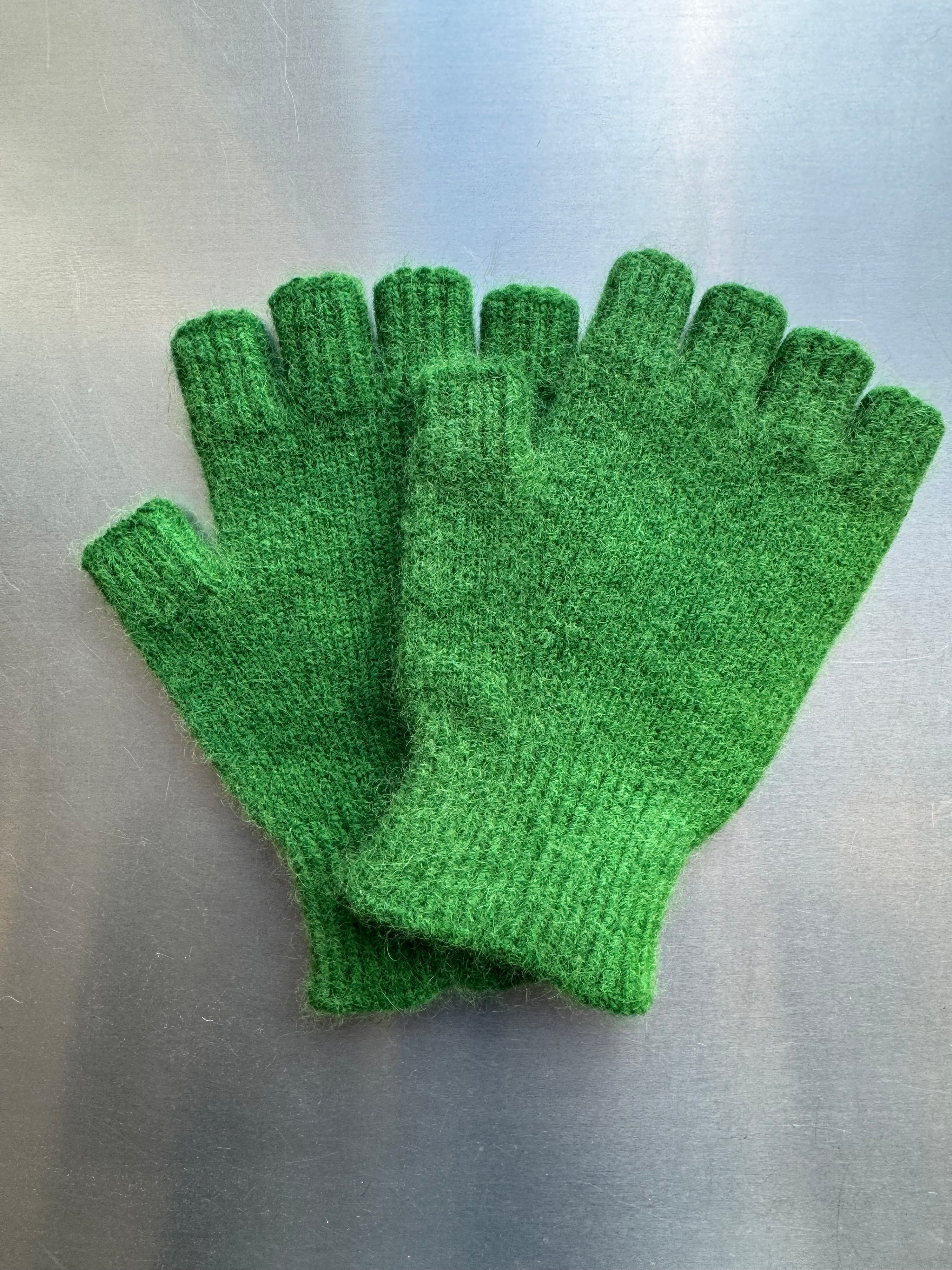 Fingerless Gloves - Short - Green