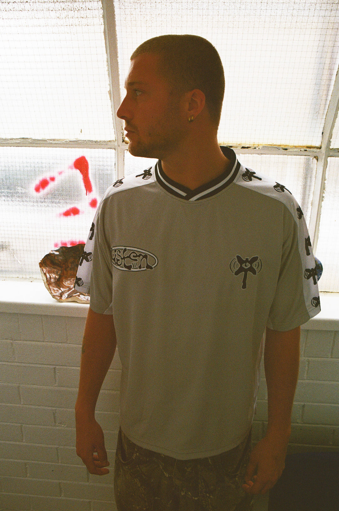 LISTEN CLOTHING - SOCCER JERSEY - GREY / WHITE