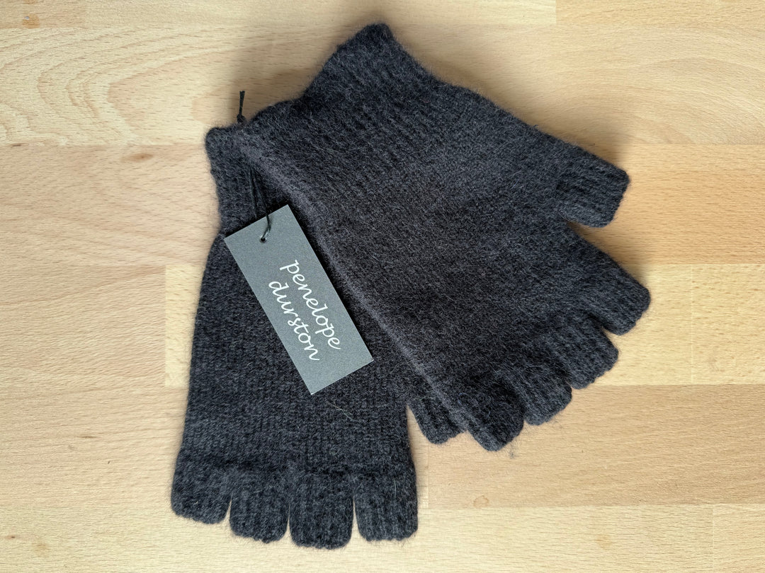 Fingerless Gloves - Short - Black