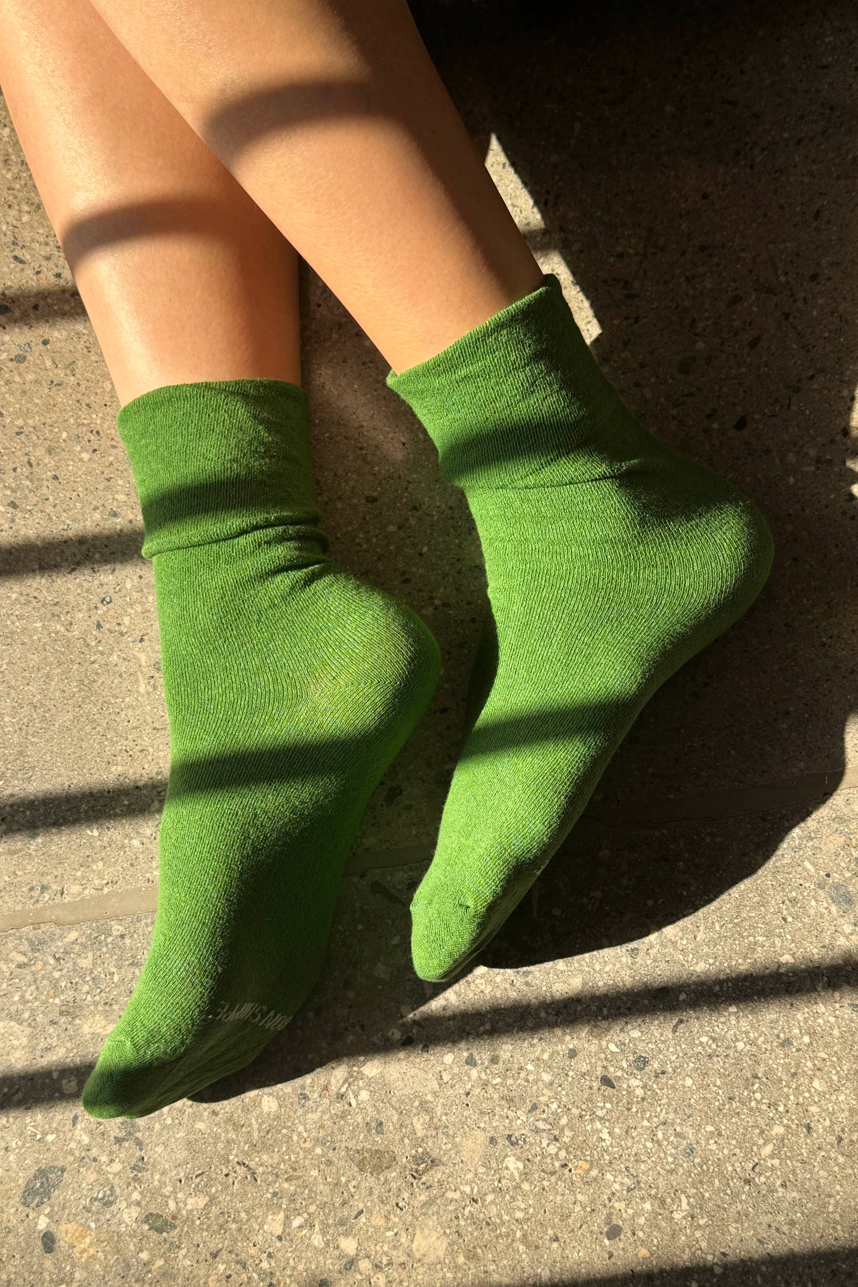 Le Bon Shoppe - Breezy Sneaker Socks - Avocado