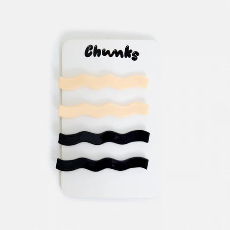 Chunks - Slides - Wavy Cream & Black