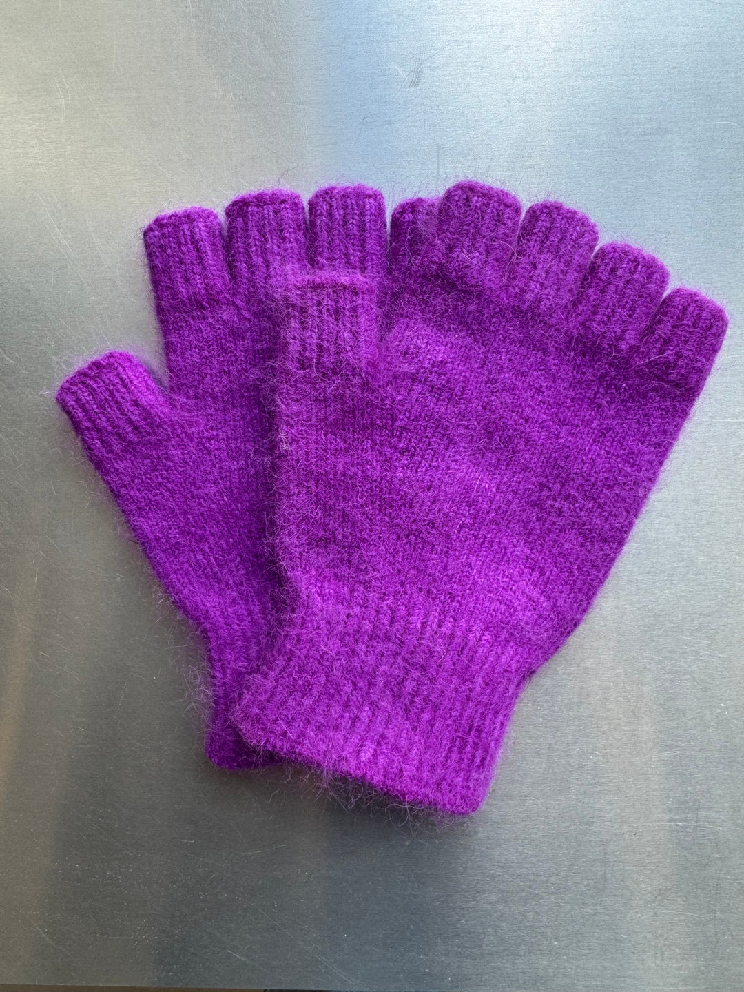 Fingerless Gloves - Short - Electric Purple