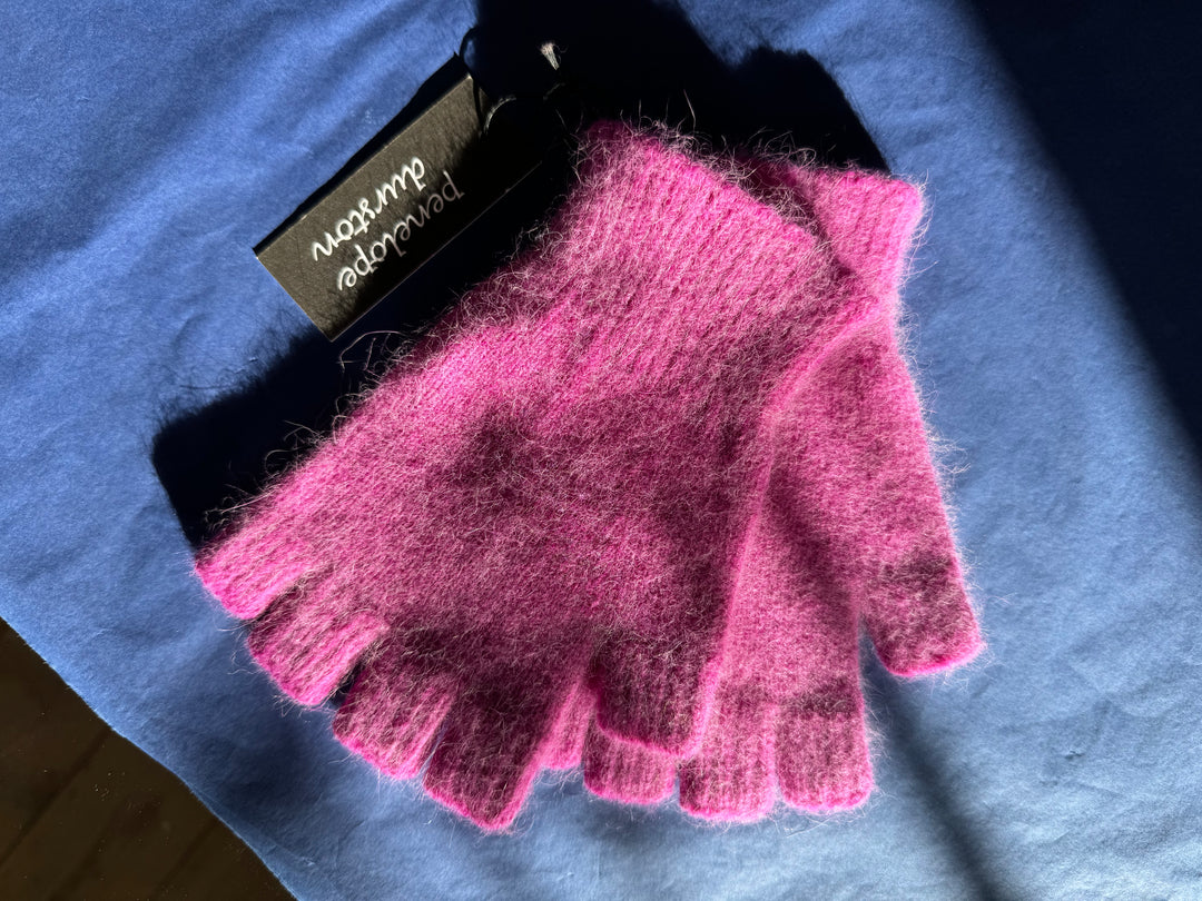 Fingerless Gloves - Short - Pink
