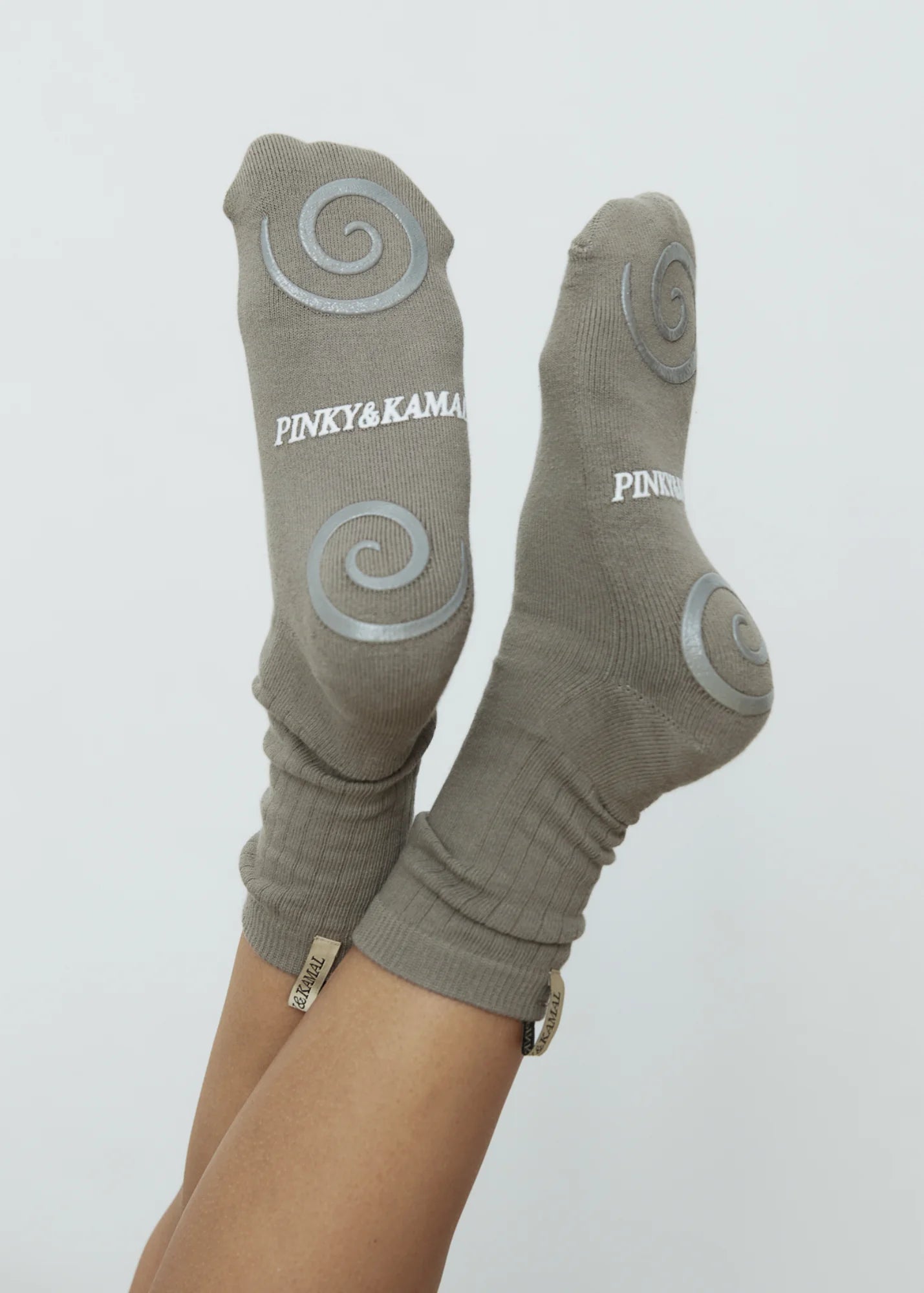 PINKY AND KAMAL - PILATES SPIRAL GRIP SOCK - GREY PEBBLE