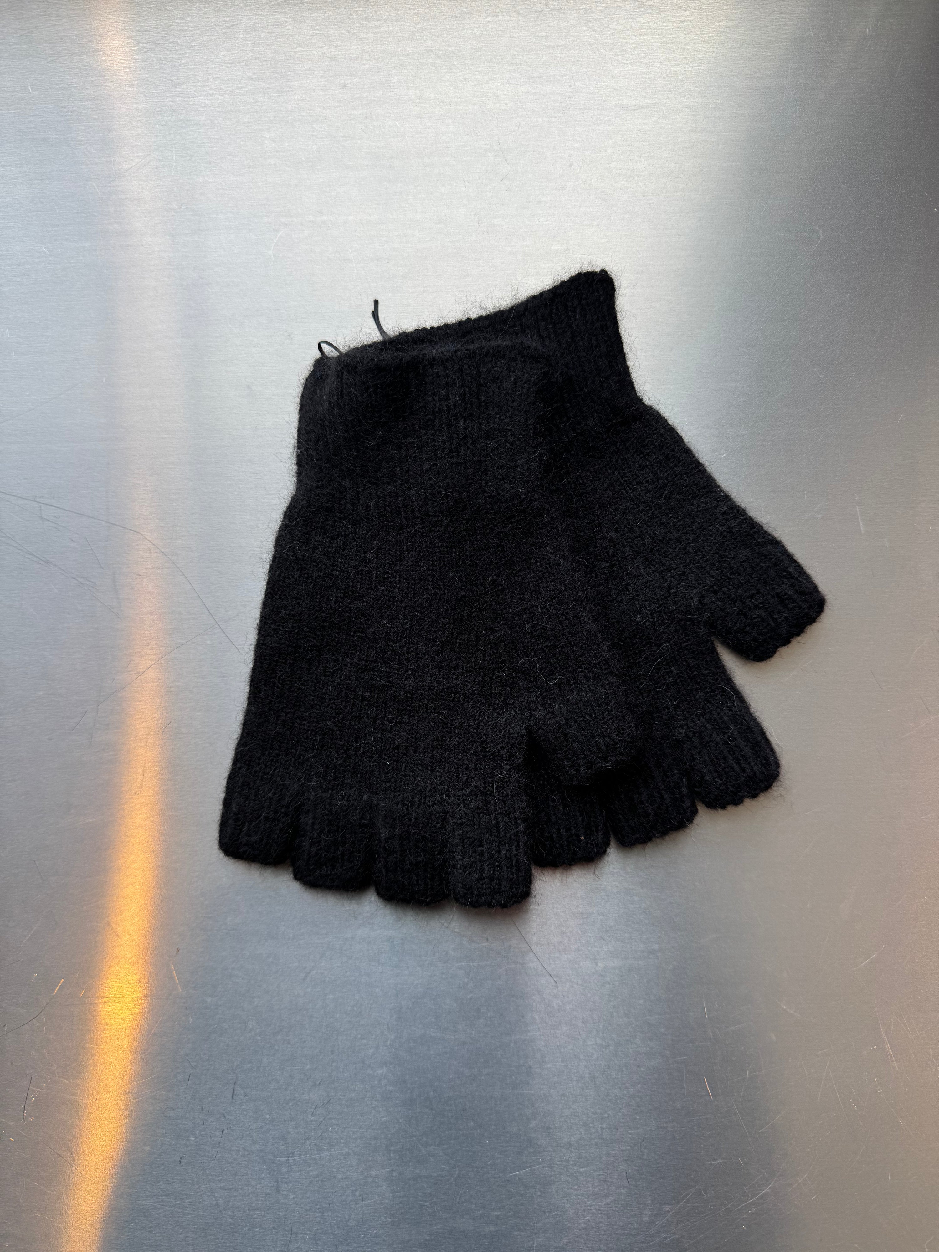 Fingerless Gloves - Short - Black