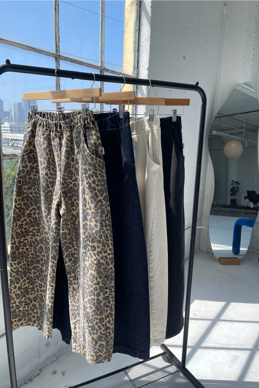 LE BON SHOPPE - ARC PANTS - LEOPARD