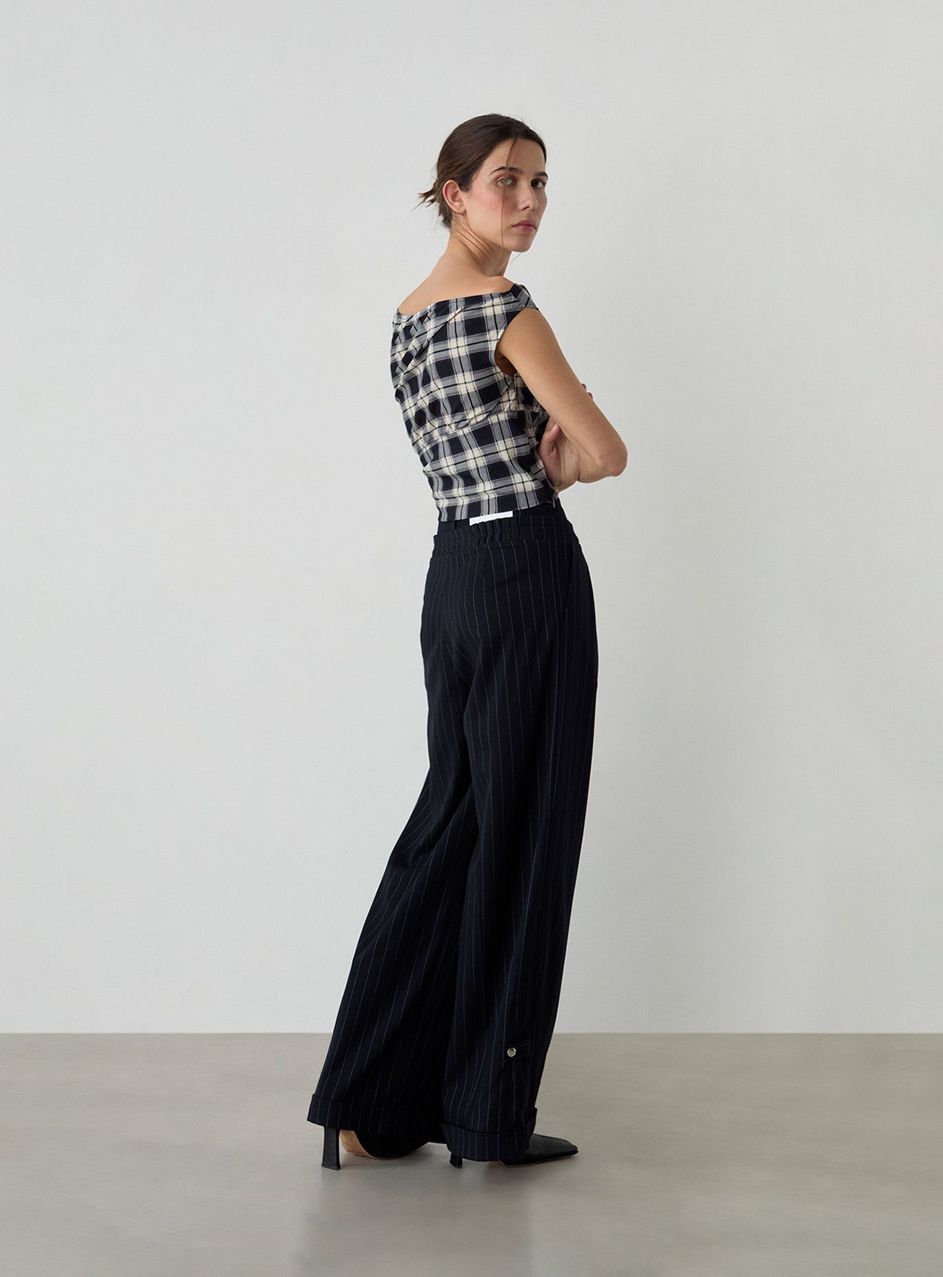 Laagam - Tate - Black Squared Asymmetric Top