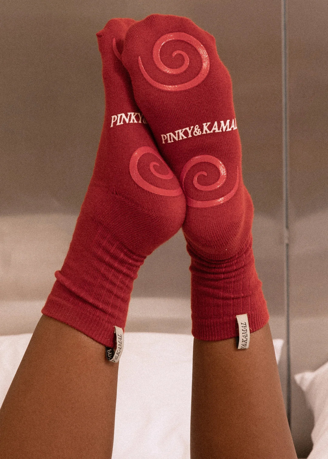 PINKY AND KAMAL - PILATES SPIRAL GRIP SOCK - RED