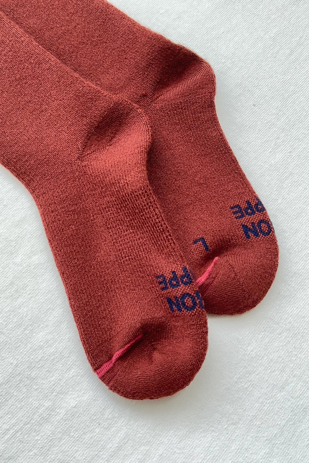 LE BON SHOPPE - CAMPER SOCKS - BRICK