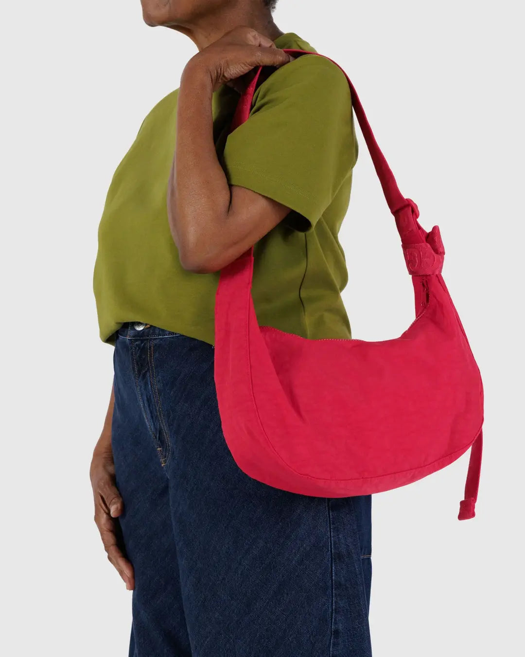 Baggu - Medium Nylon Crescent Bag - Candy Apple