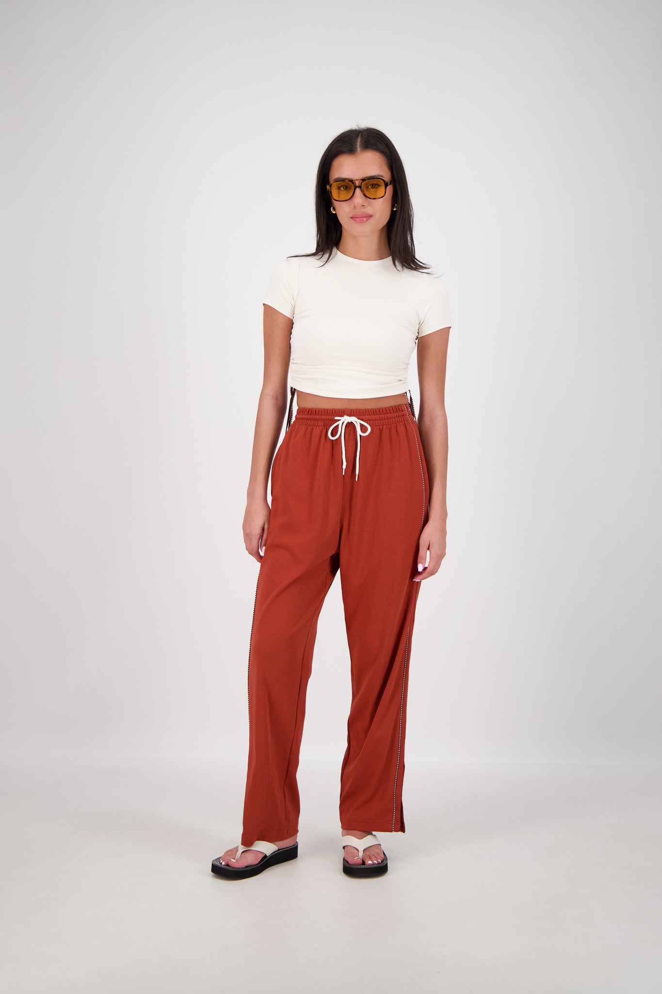 Jasmine Alexa - Playa Cropped T-shirt - Oatmeal