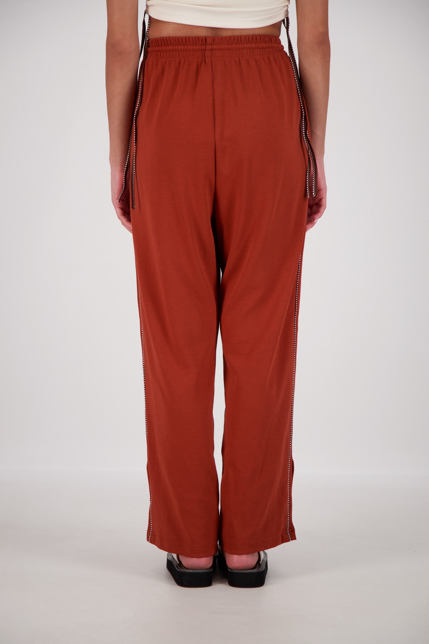 Jasmine Alexa  - Manarola Trackpant - Tabacco