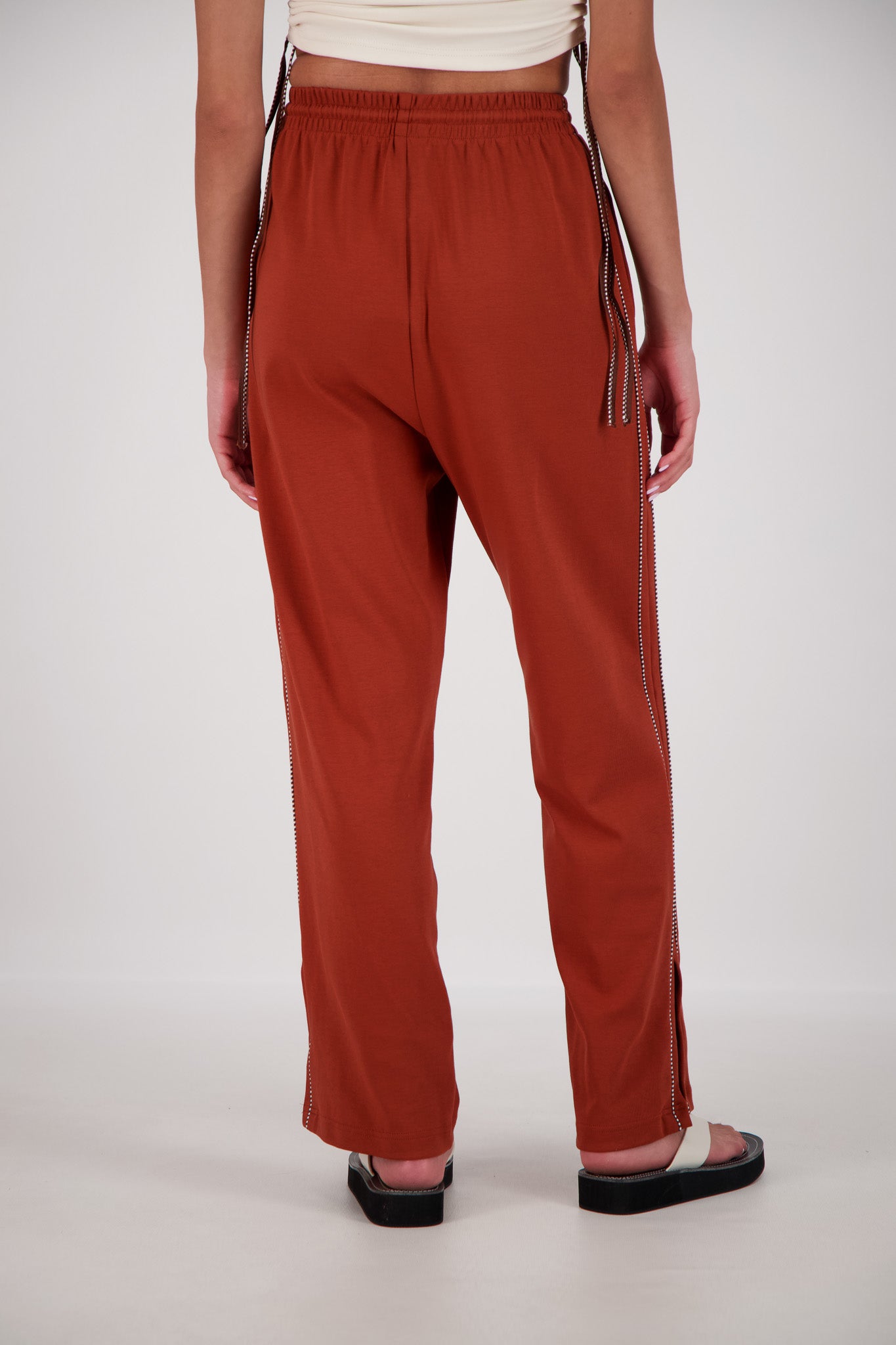 Jasmine Alexa  - Manarola Trackpant - Tabacco