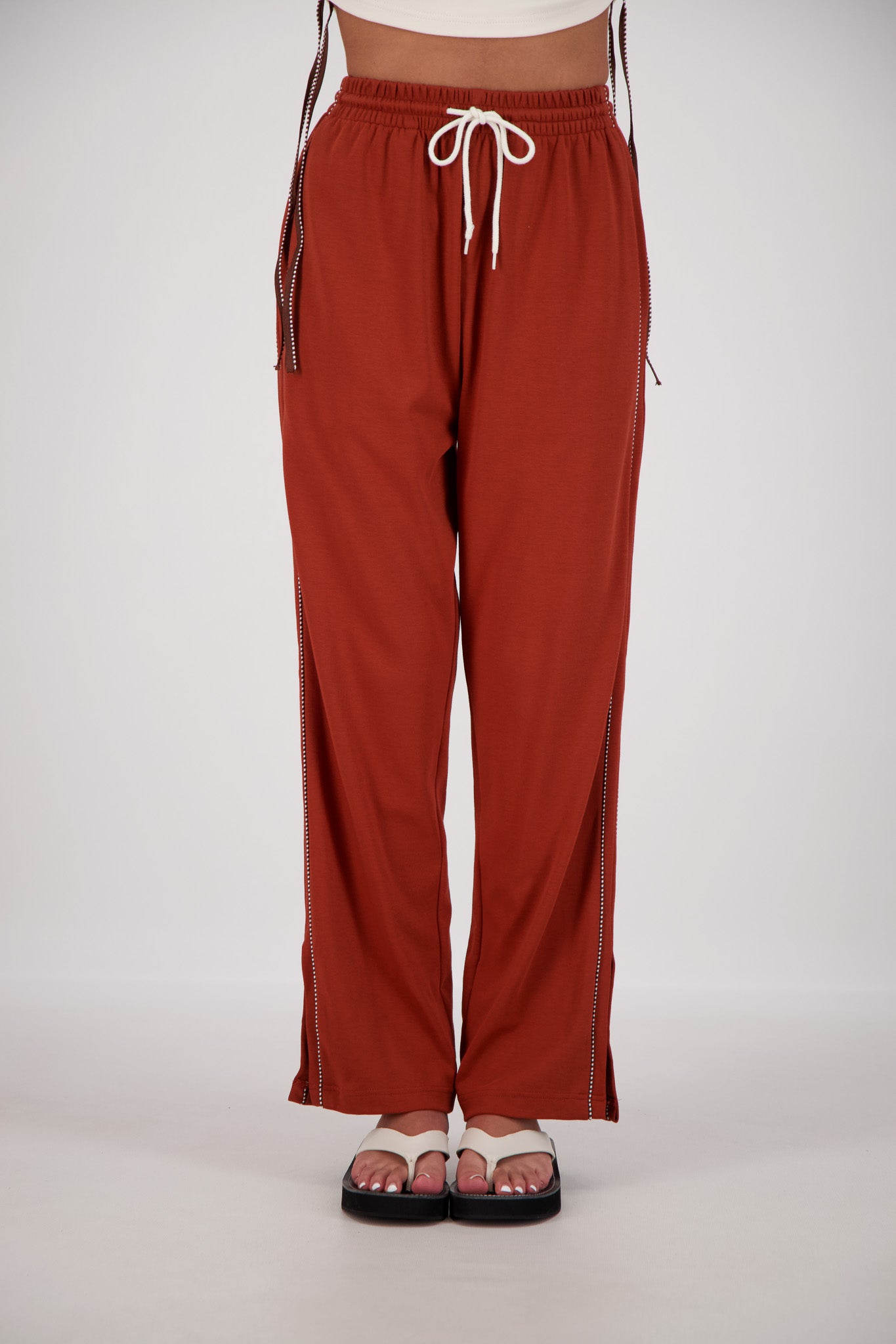 Jasmine Alexa  - Manarola Trackpant - Tabacco