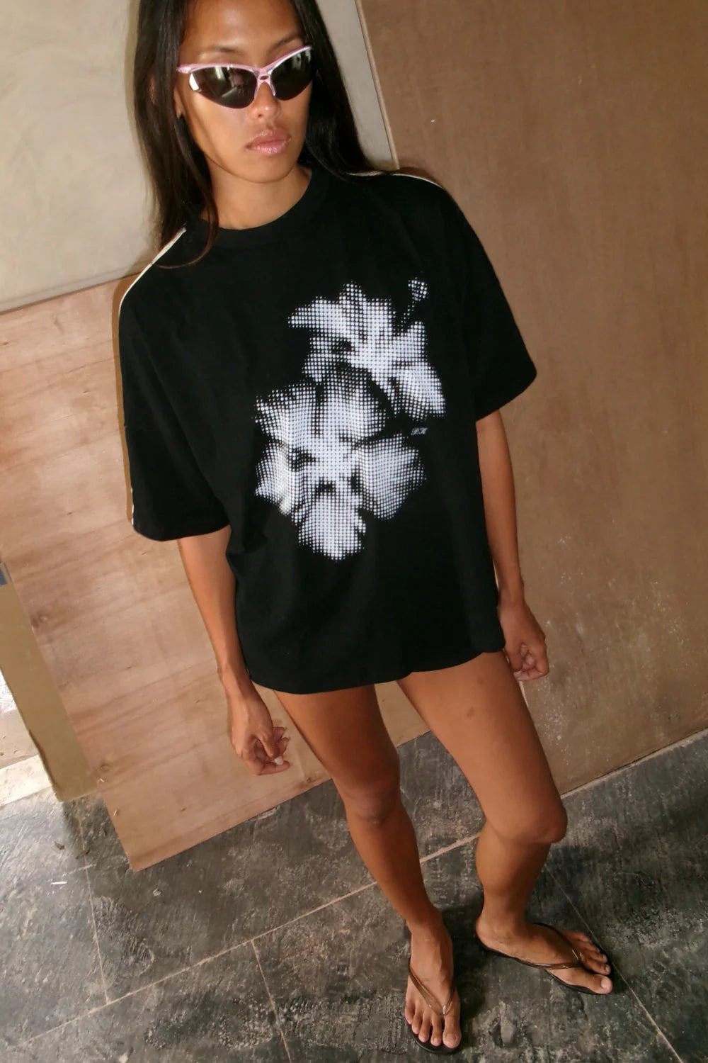 Pinky & Kamal - Hibiscus Tee - Black