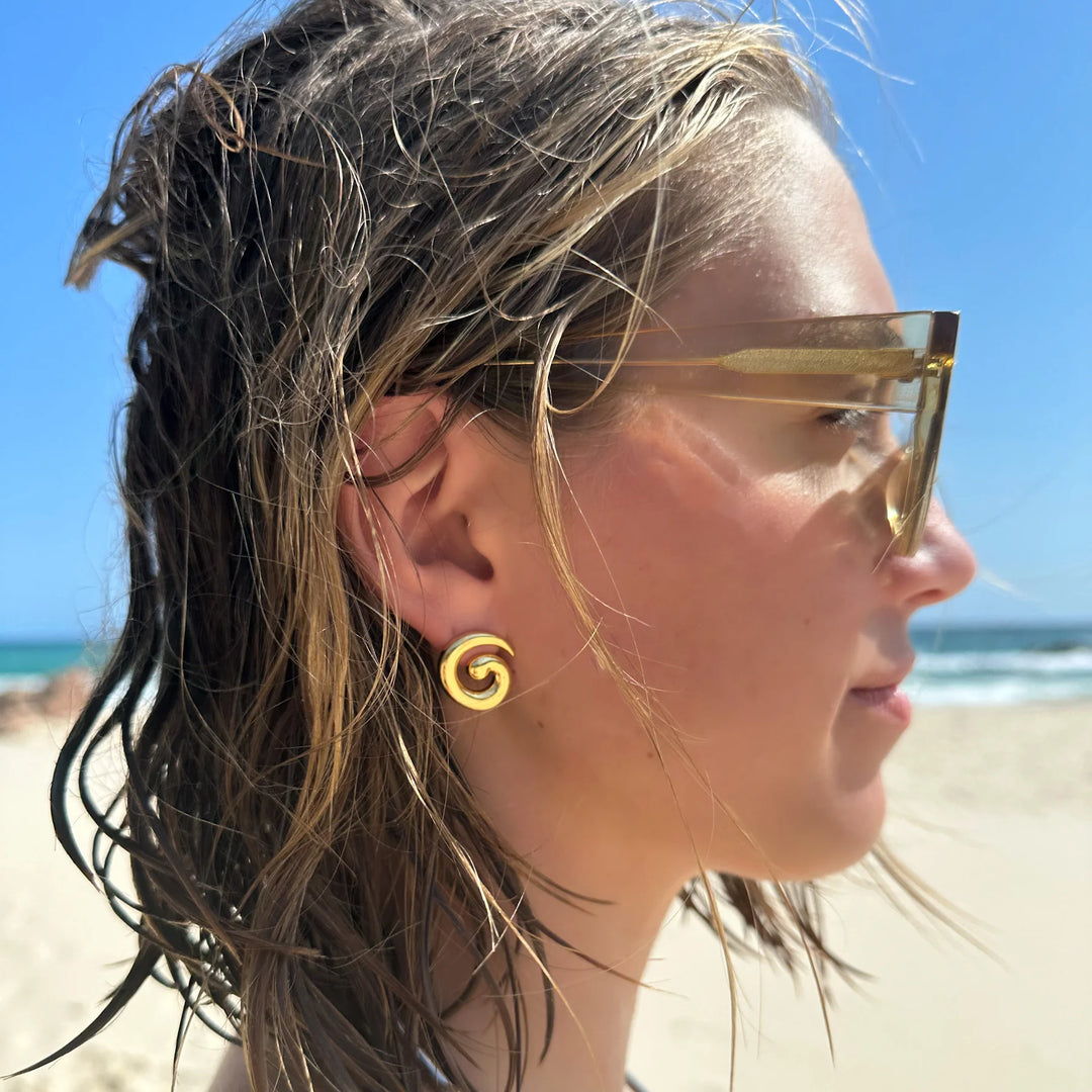 Briwok - Mini Gold Swirl Earrings