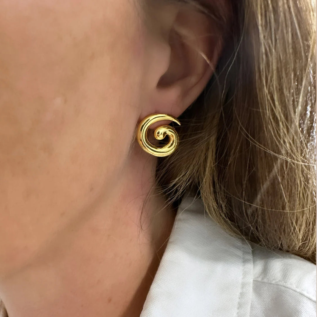 Briwok - Mini Gold Swirl Earrings