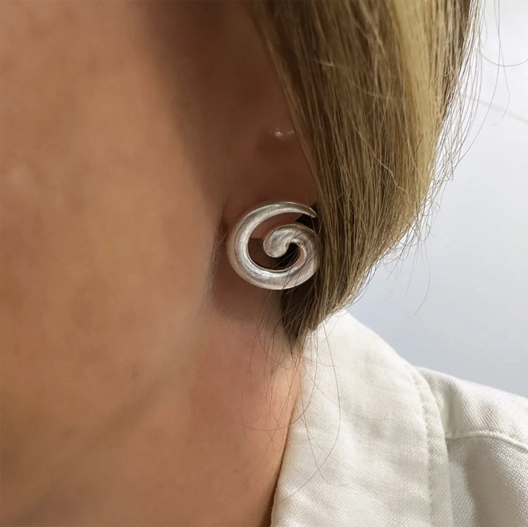 Briwok - Mini Silver Swirl Earrings