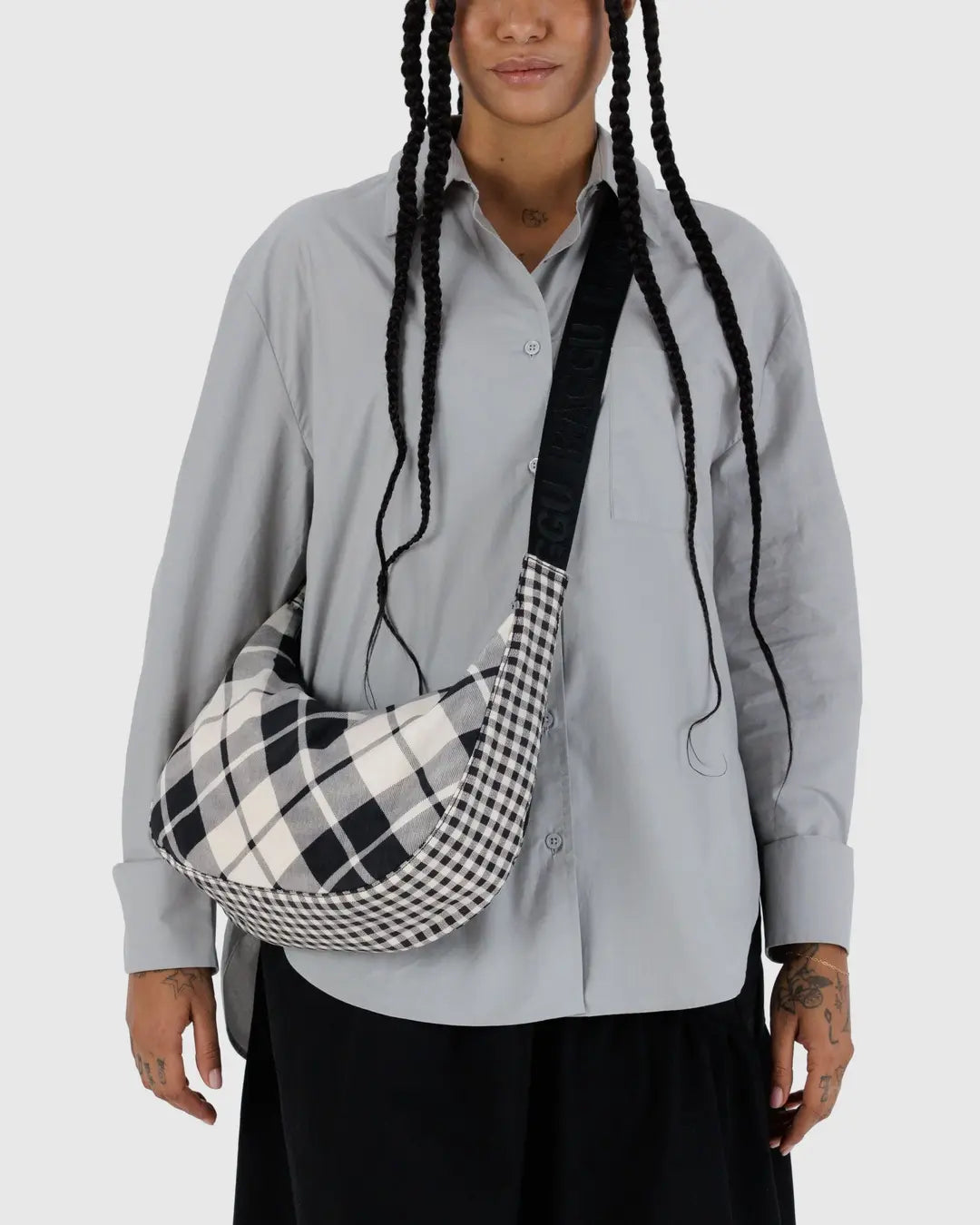 Baggu - Medium Crescent Bag - Mixed Plaid