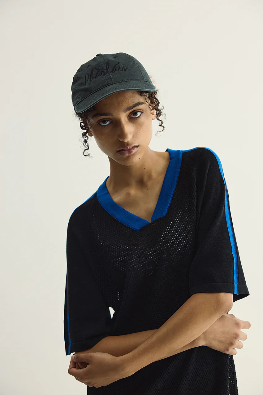 Pharlain - Black Script Cap