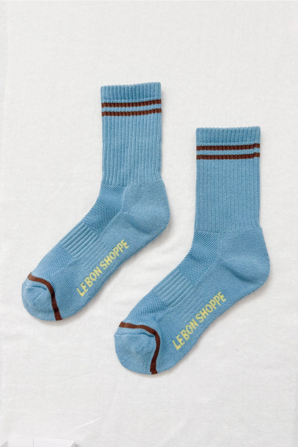 LE BON SHOPPE - POWDER BLUE - BOYFRIEND SOCKS