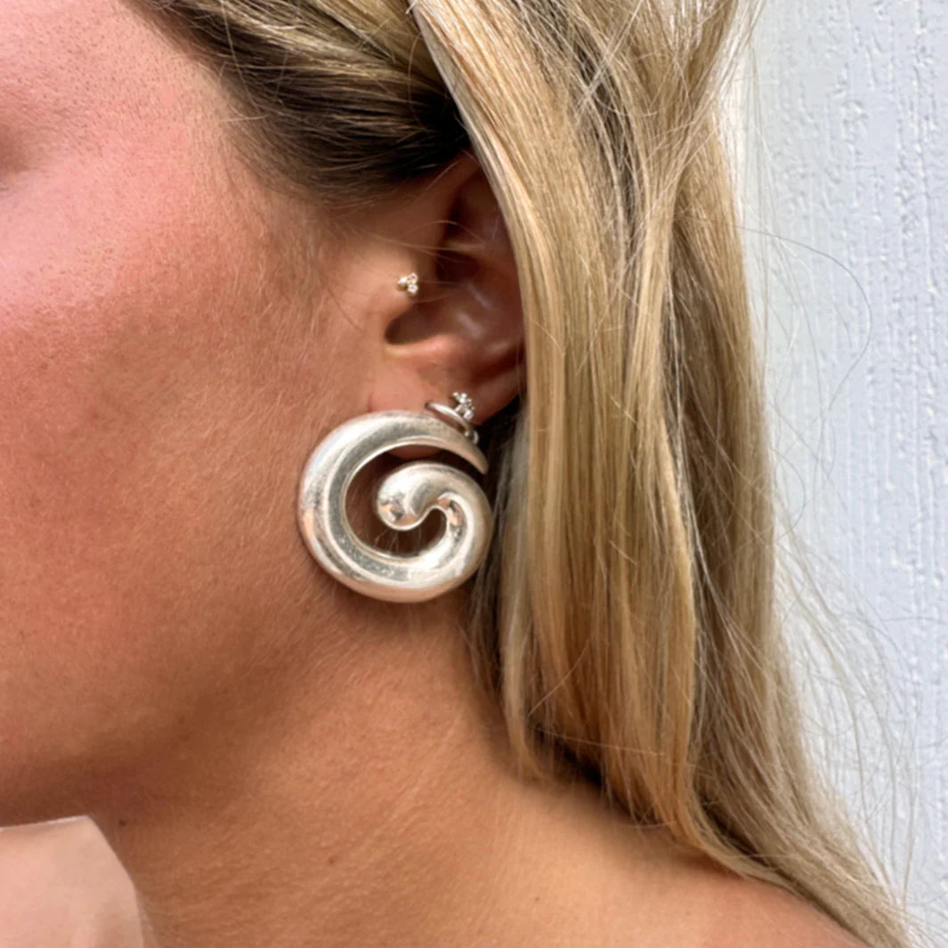 Briwok - Silver Swirl Earrings