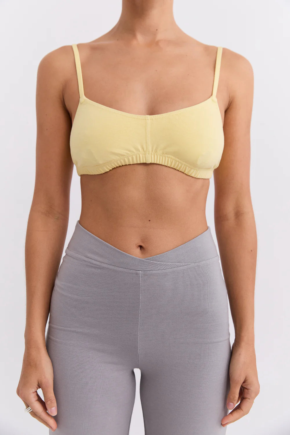 Pinky & Kamal - Wrap Yin Flare - Pebble Grey